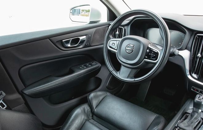 Volvo S60 cena 150000 przebieg: 91000, rok produkcji 2020 z Nowy Staw małe 301